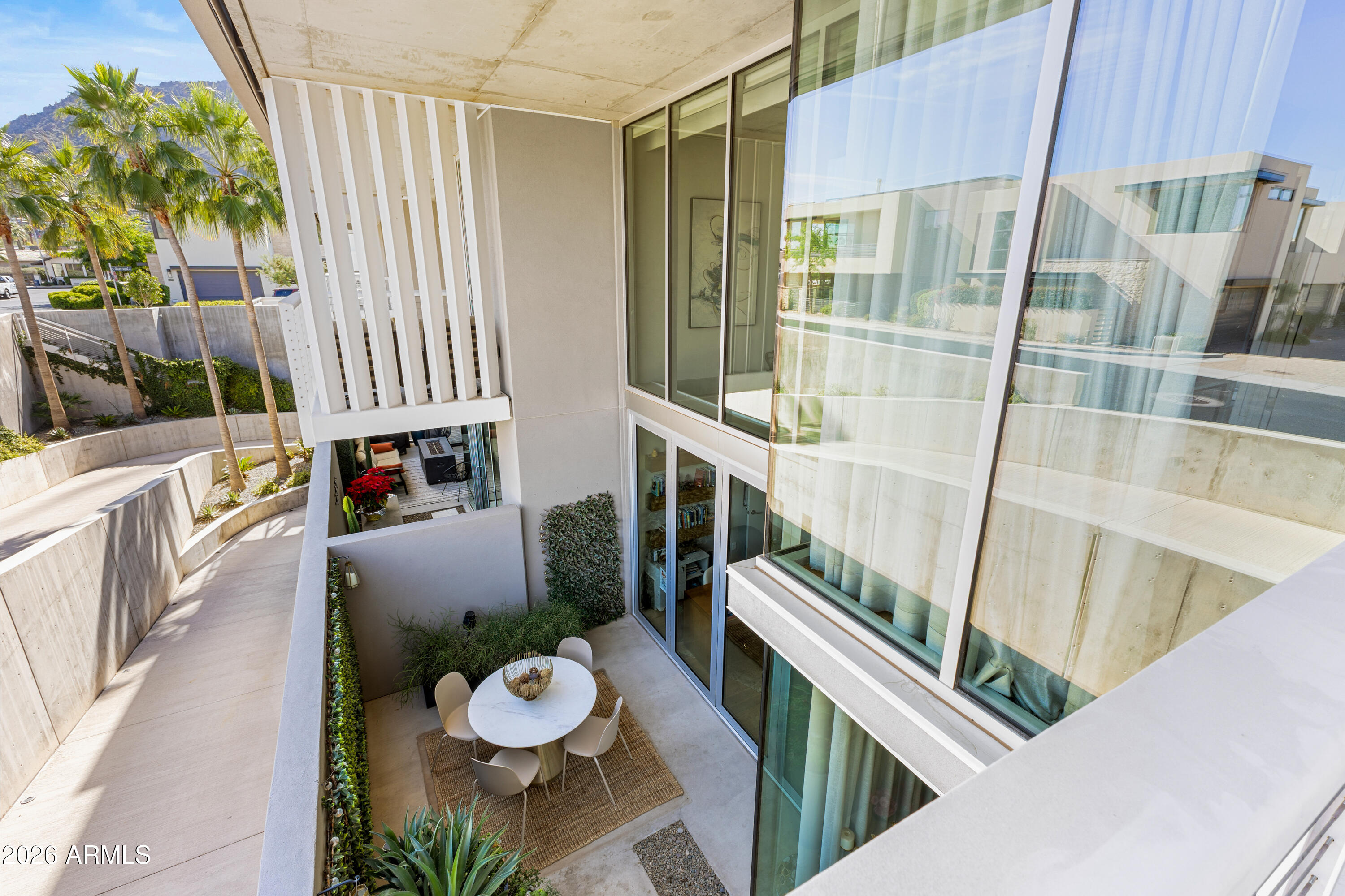 5455 E LINCOLN Drive 1014