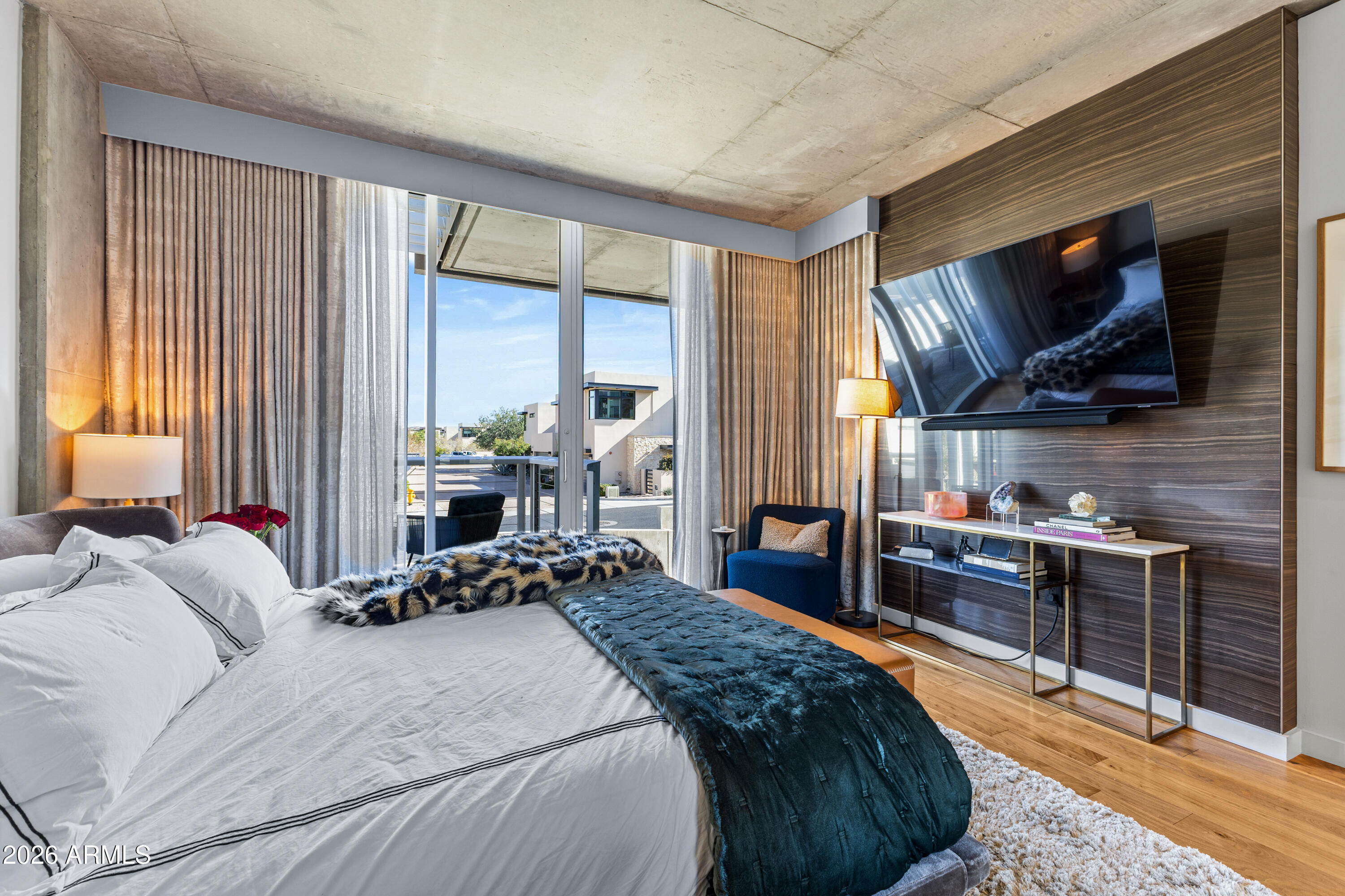 5455 E LINCOLN Drive 1014