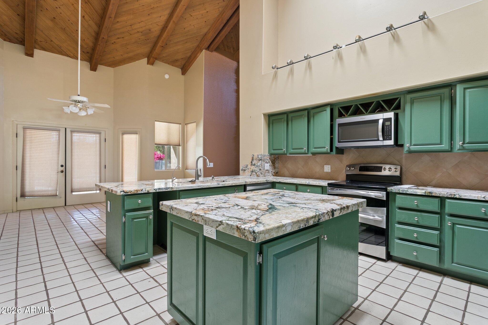 9814 N 53RD Place