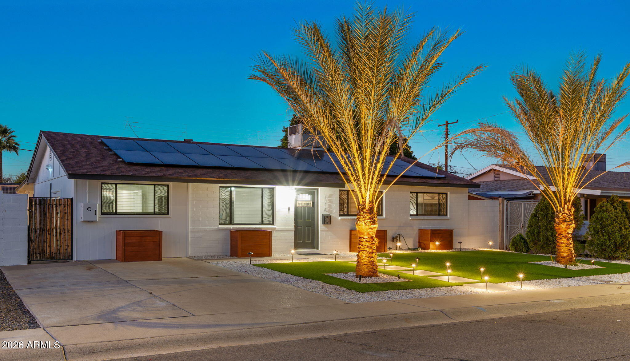 7514 E MORELAND Street