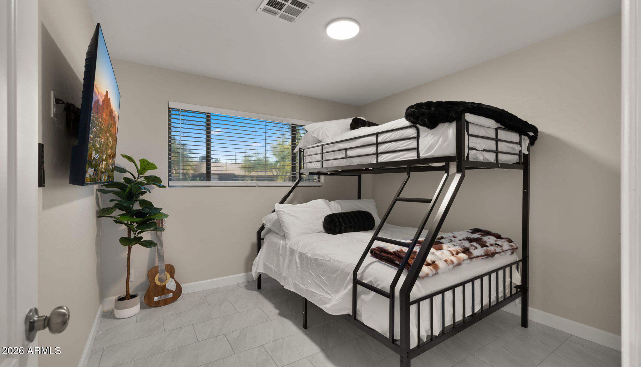 7514 E MORELAND Street