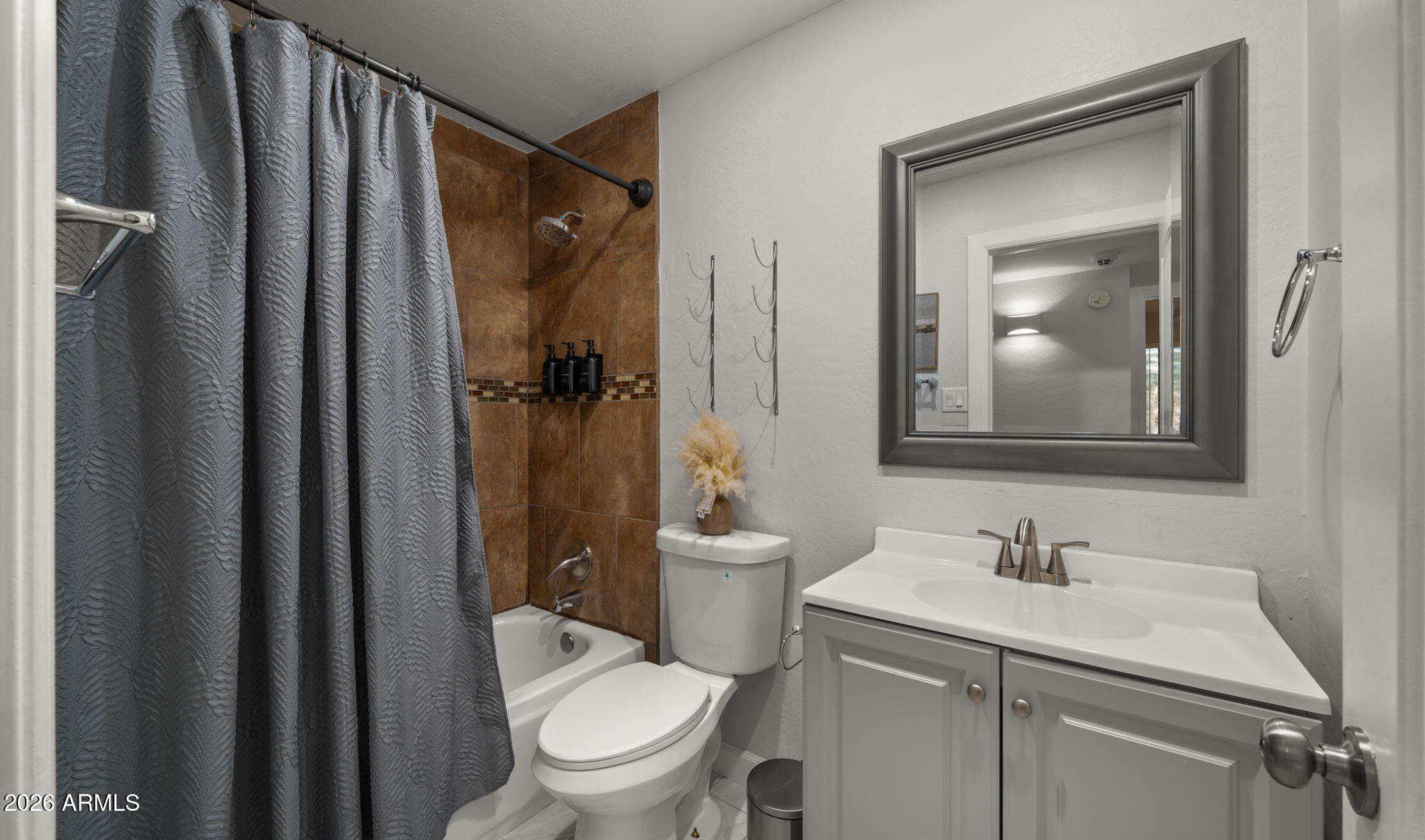 7514 E MORELAND Street