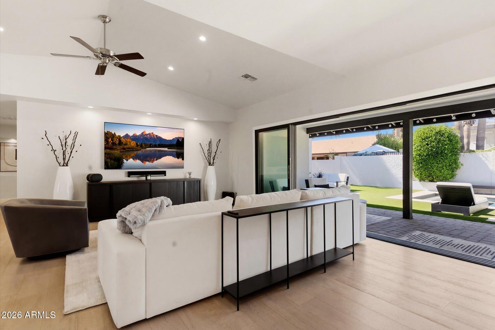 8372 E SAN SALVADOR Drive