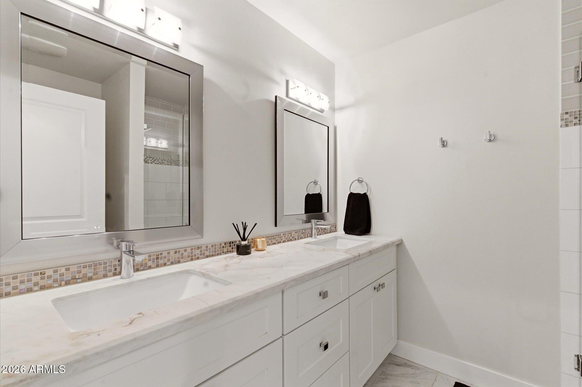 8372 E SAN SALVADOR Drive