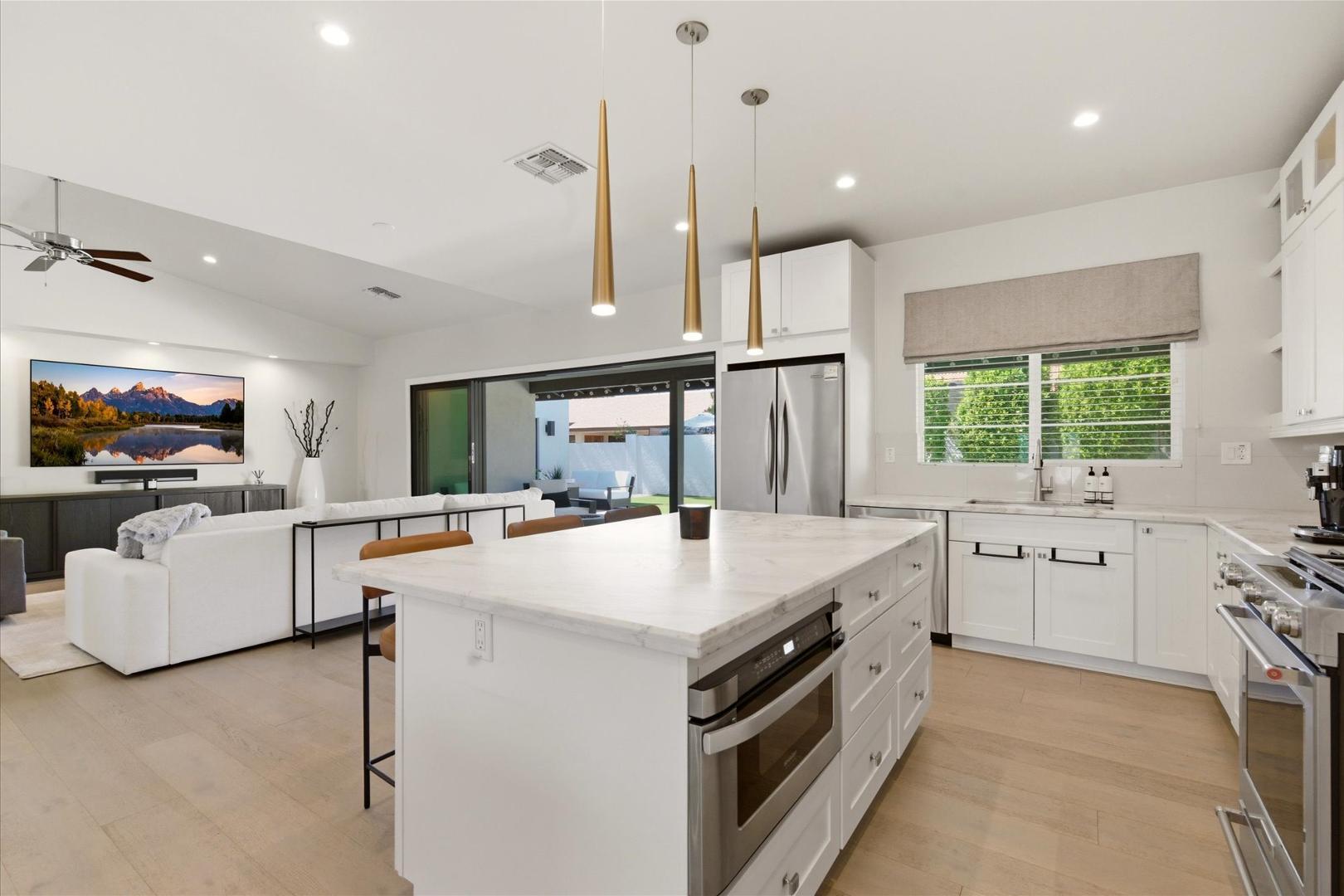 8372 E San Salvador Drive