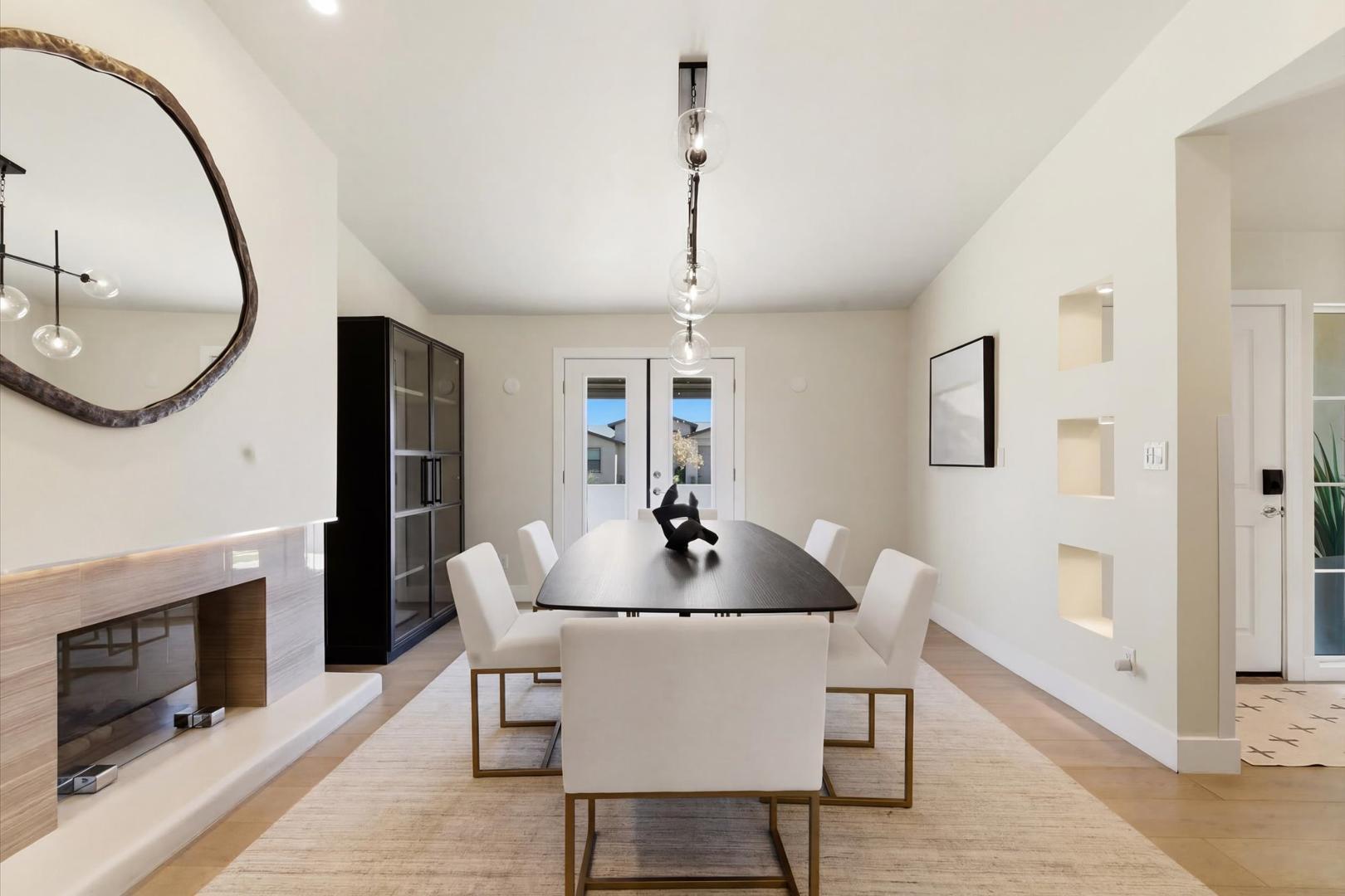 8372 E San Salvador Drive