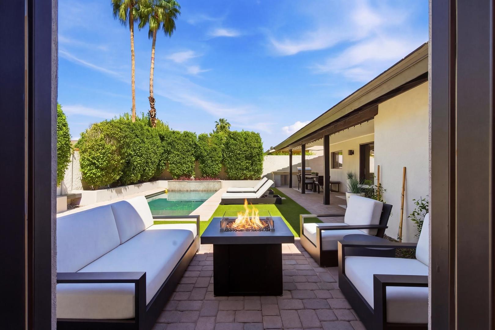 8372 E San Salvador Drive