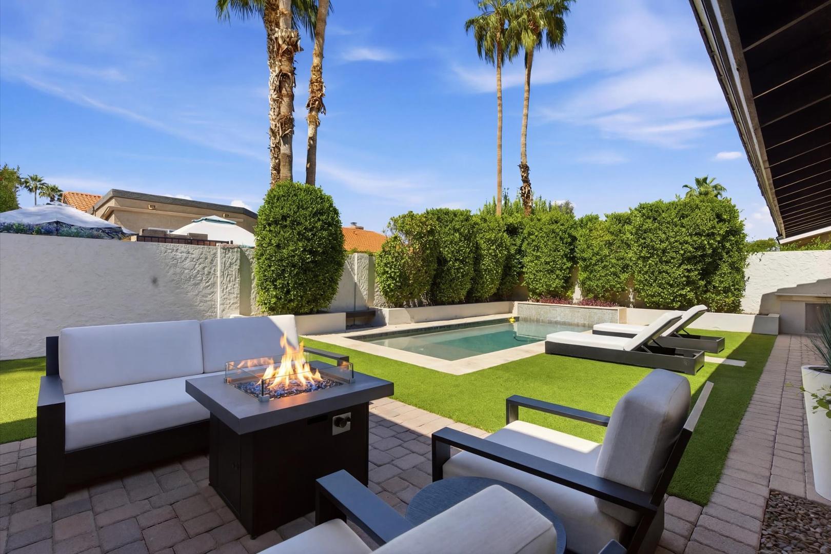 8372 E San Salvador Drive