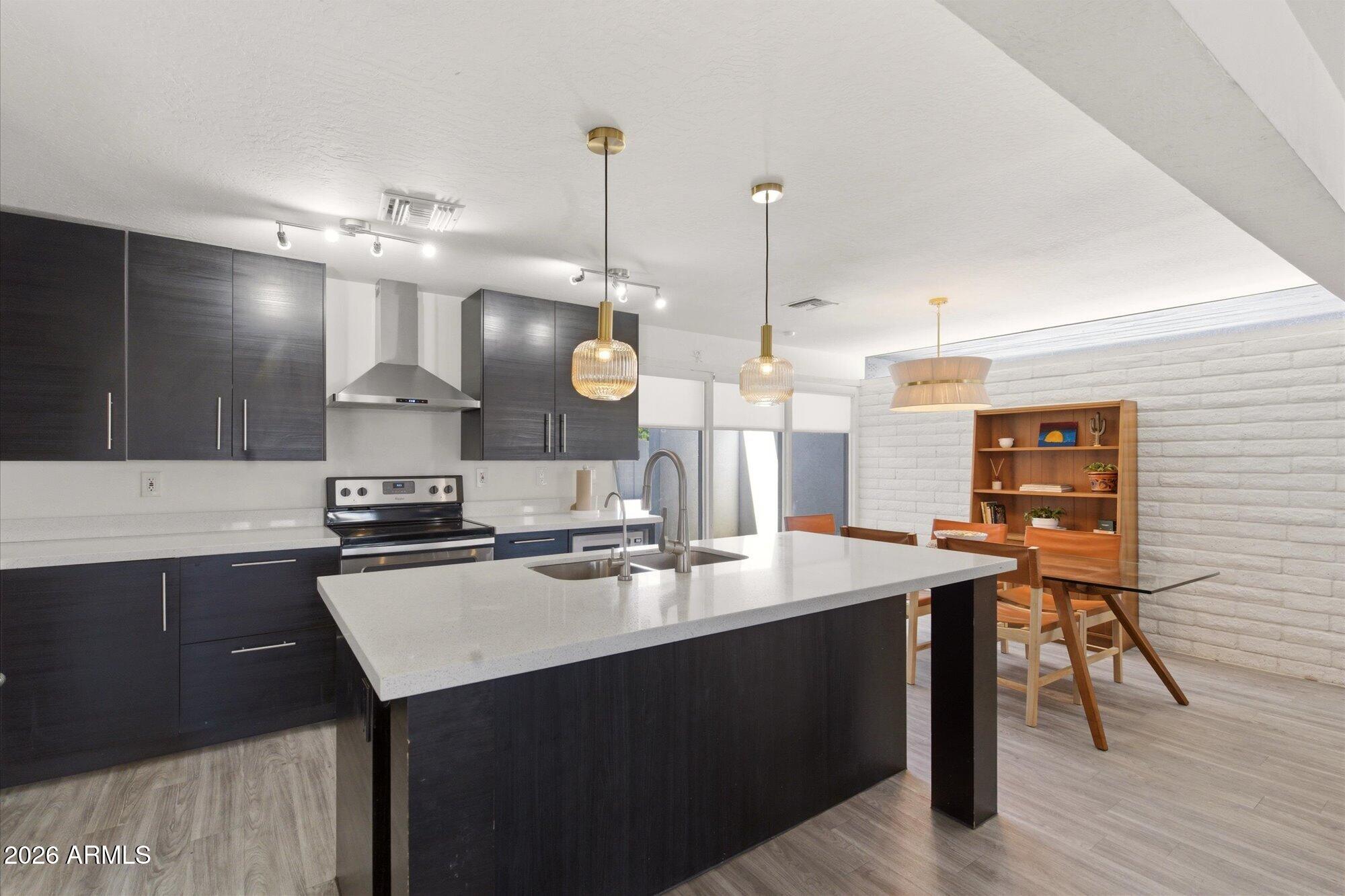 3020 E WETHERSFIELD Road