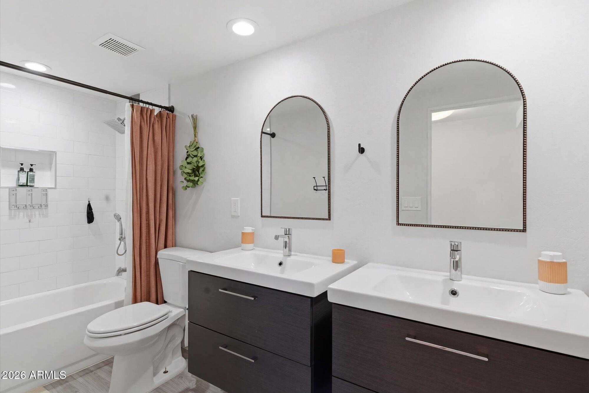 3020 E WETHERSFIELD Road