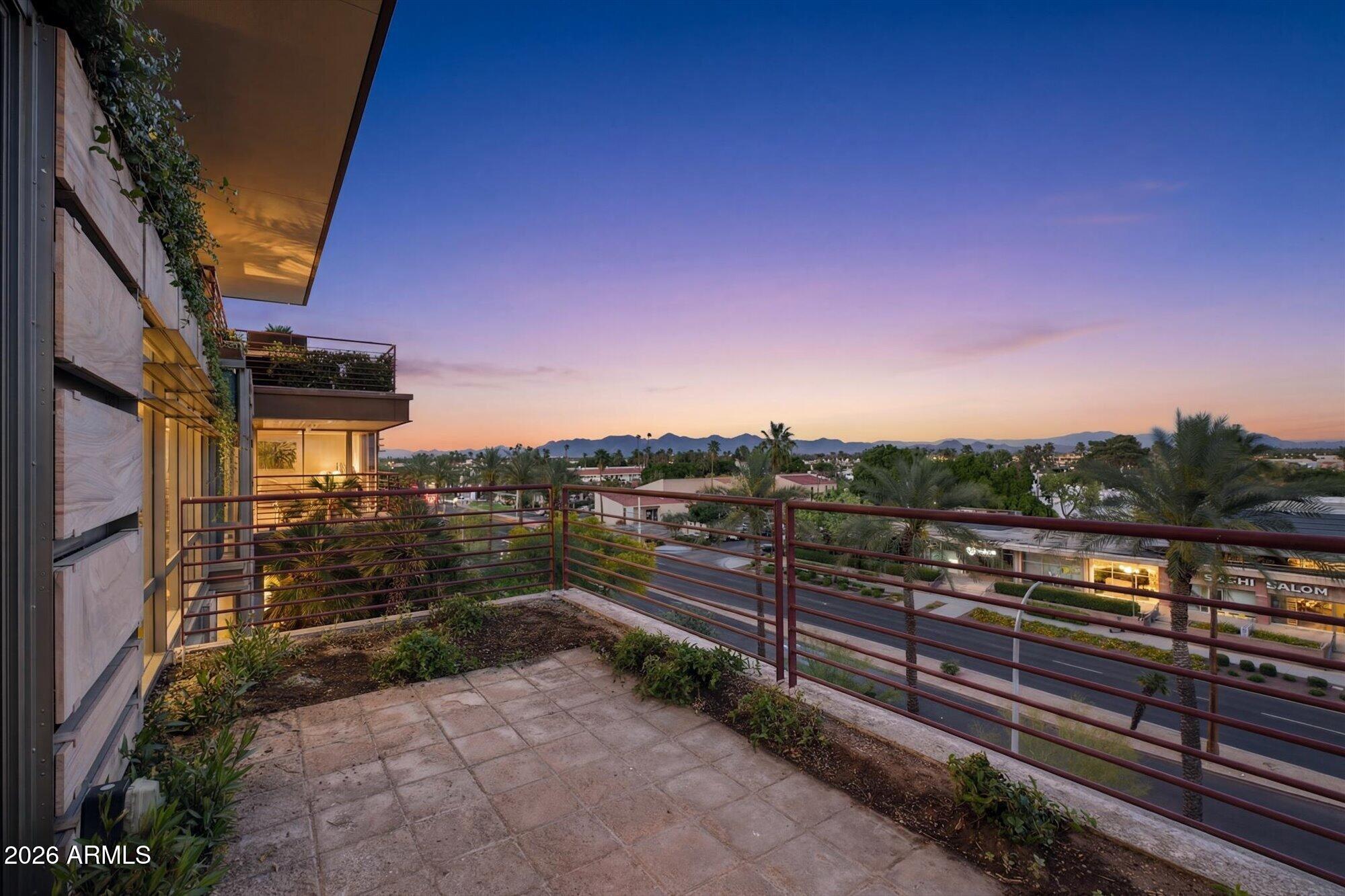 7167 E RANCHO VISTA Drive 5010