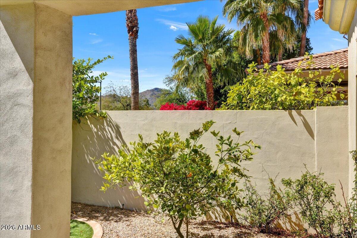 7573 E MCLELLAN Lane