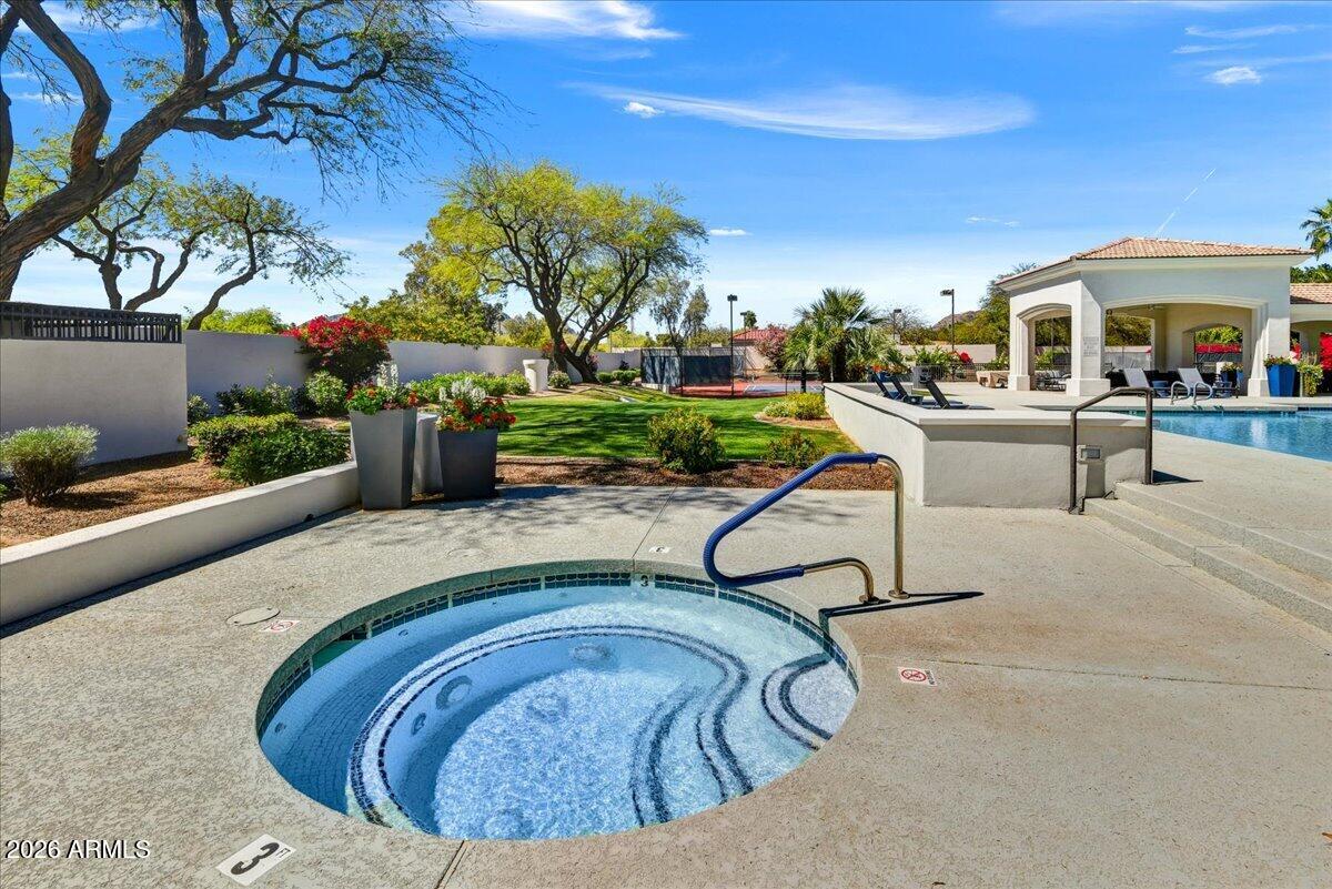 7573 E MCLELLAN Lane