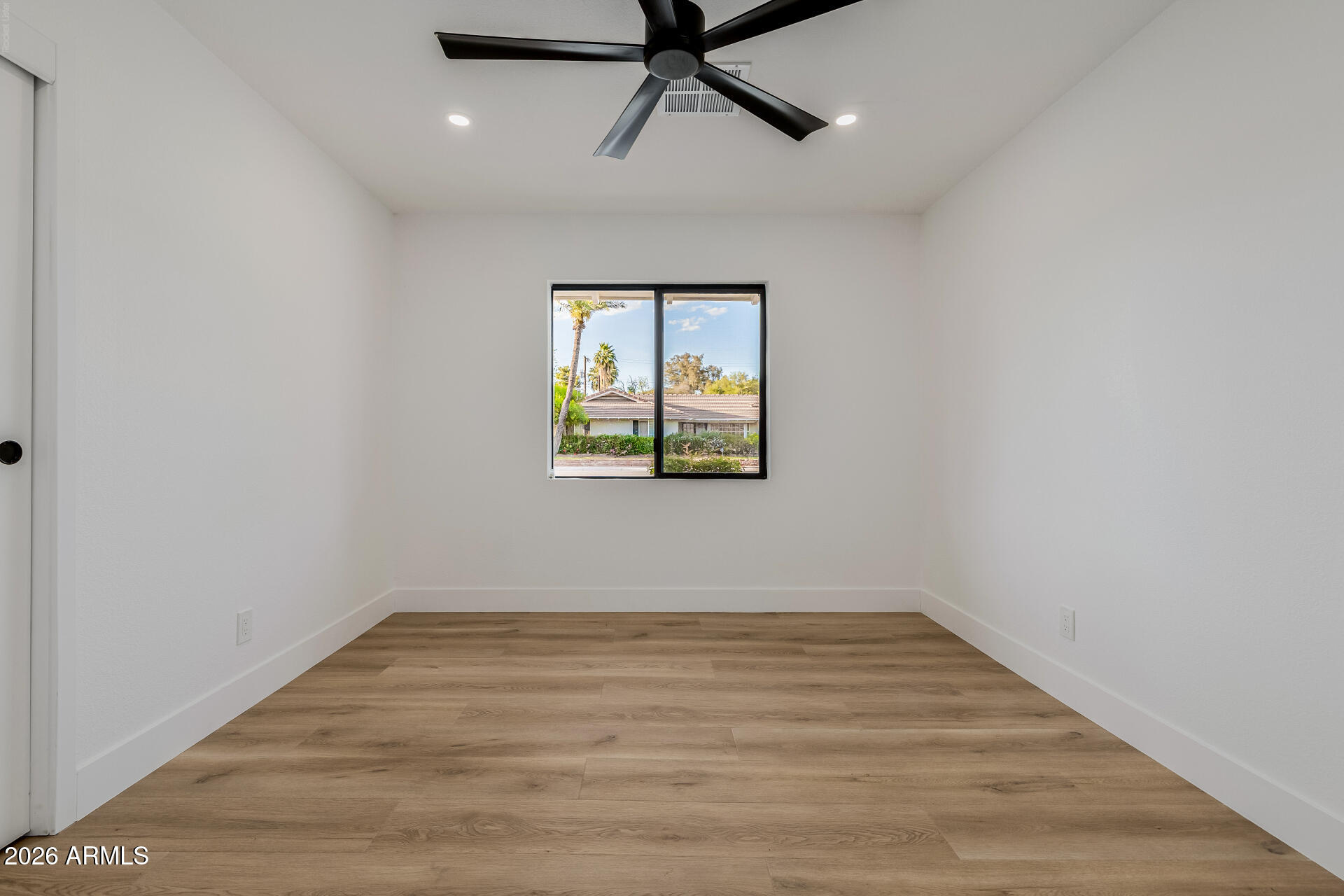 1111 W TOWNLEY Avenue