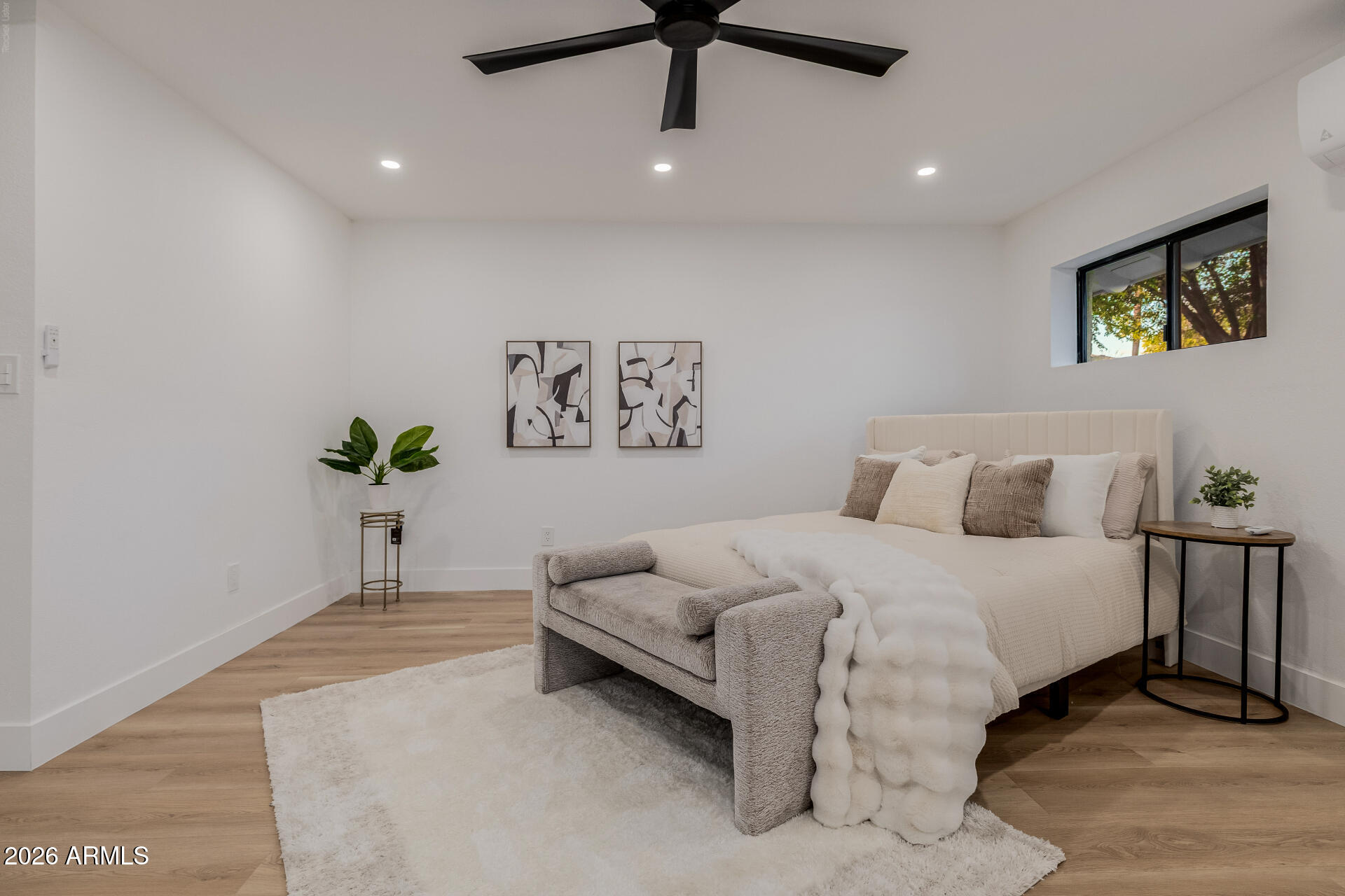 1111 W TOWNLEY Avenue