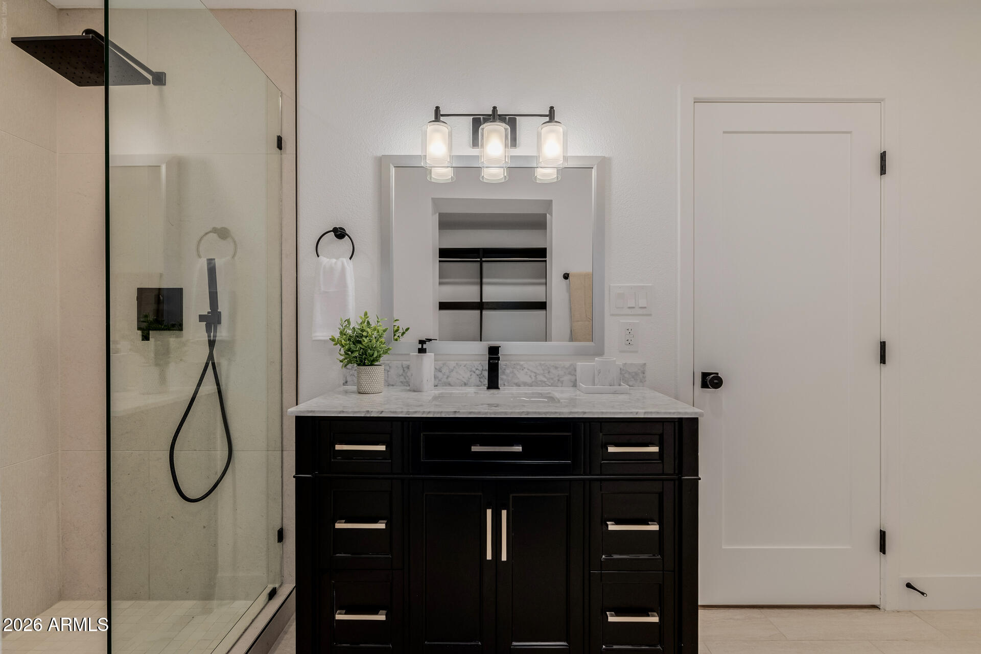 1111 W TOWNLEY Avenue