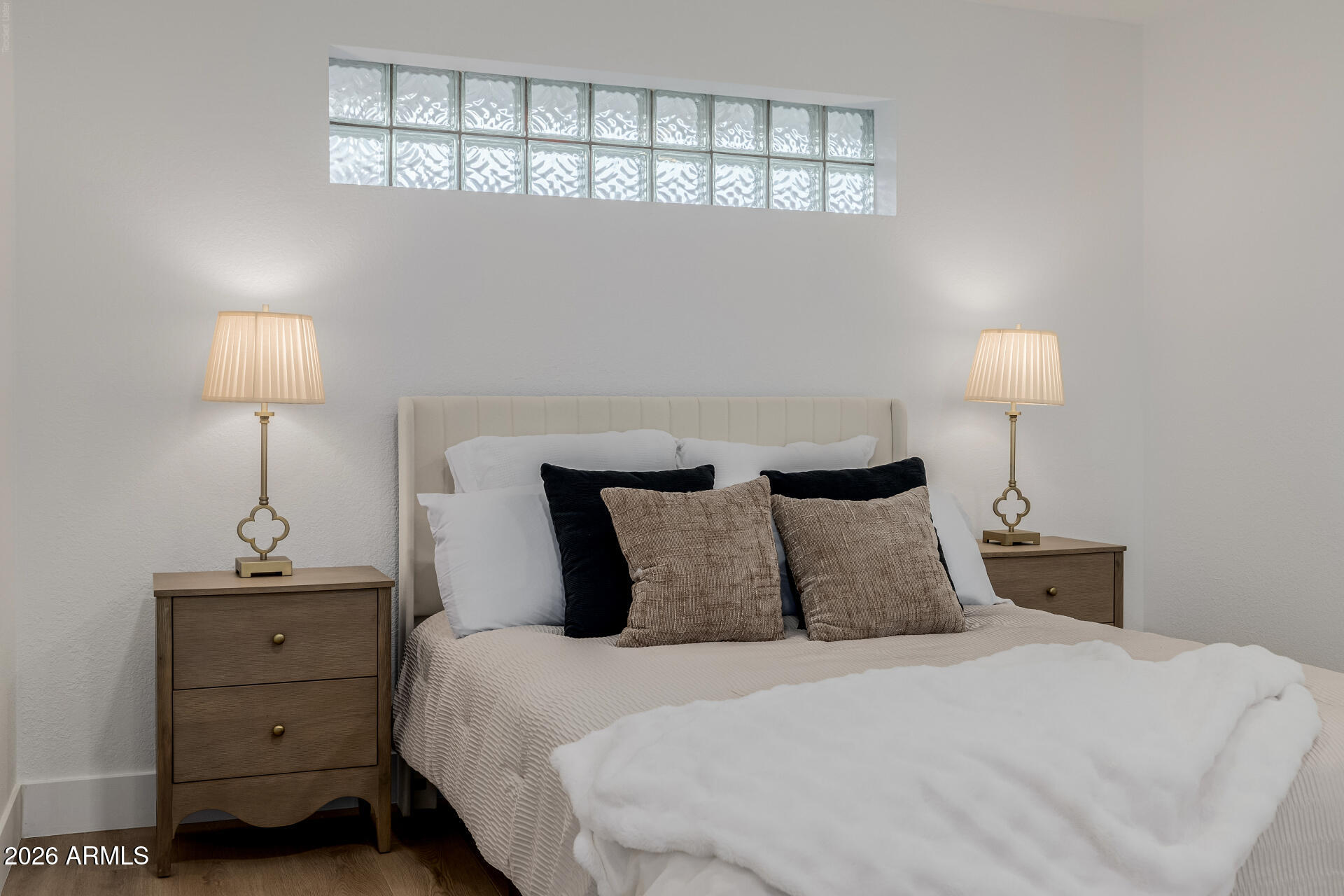 1111 W TOWNLEY Avenue