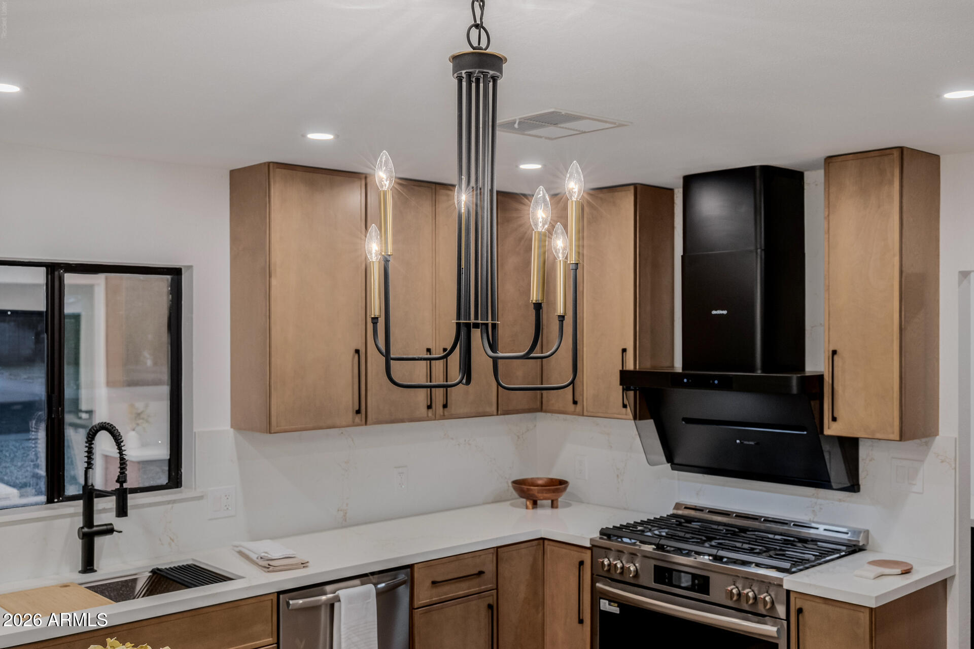 1111 W TOWNLEY Avenue