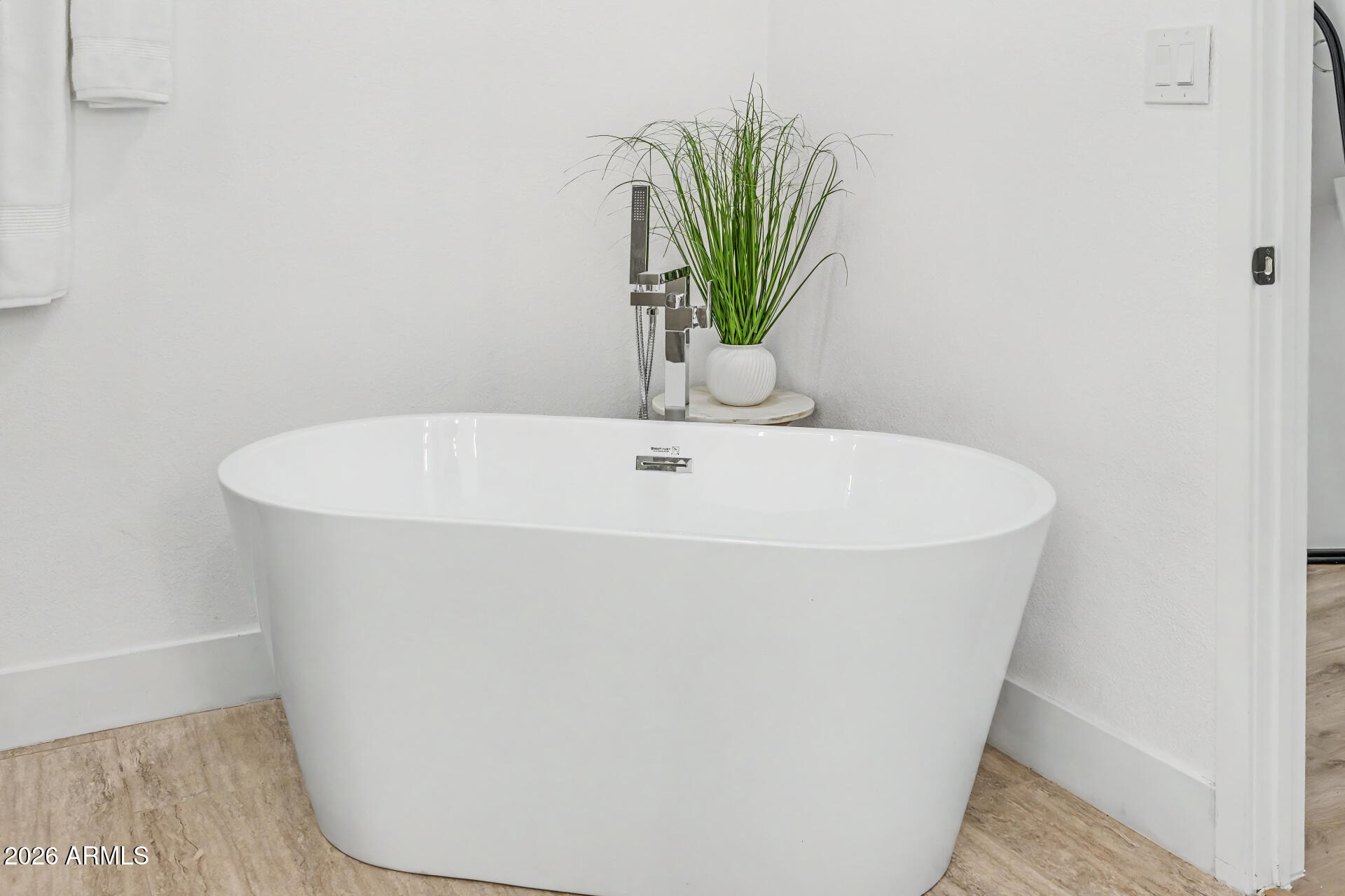 1111 W TOWNLEY Avenue