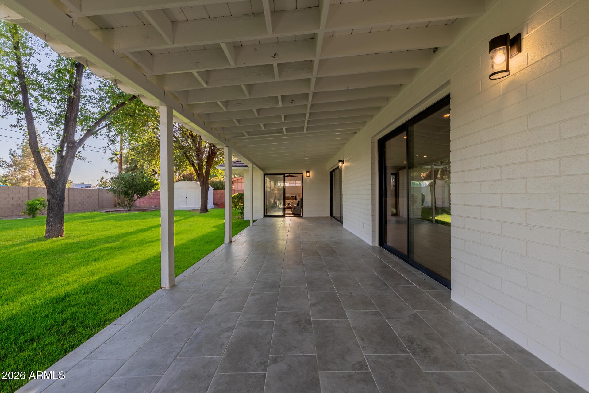 1111 W TOWNLEY Avenue