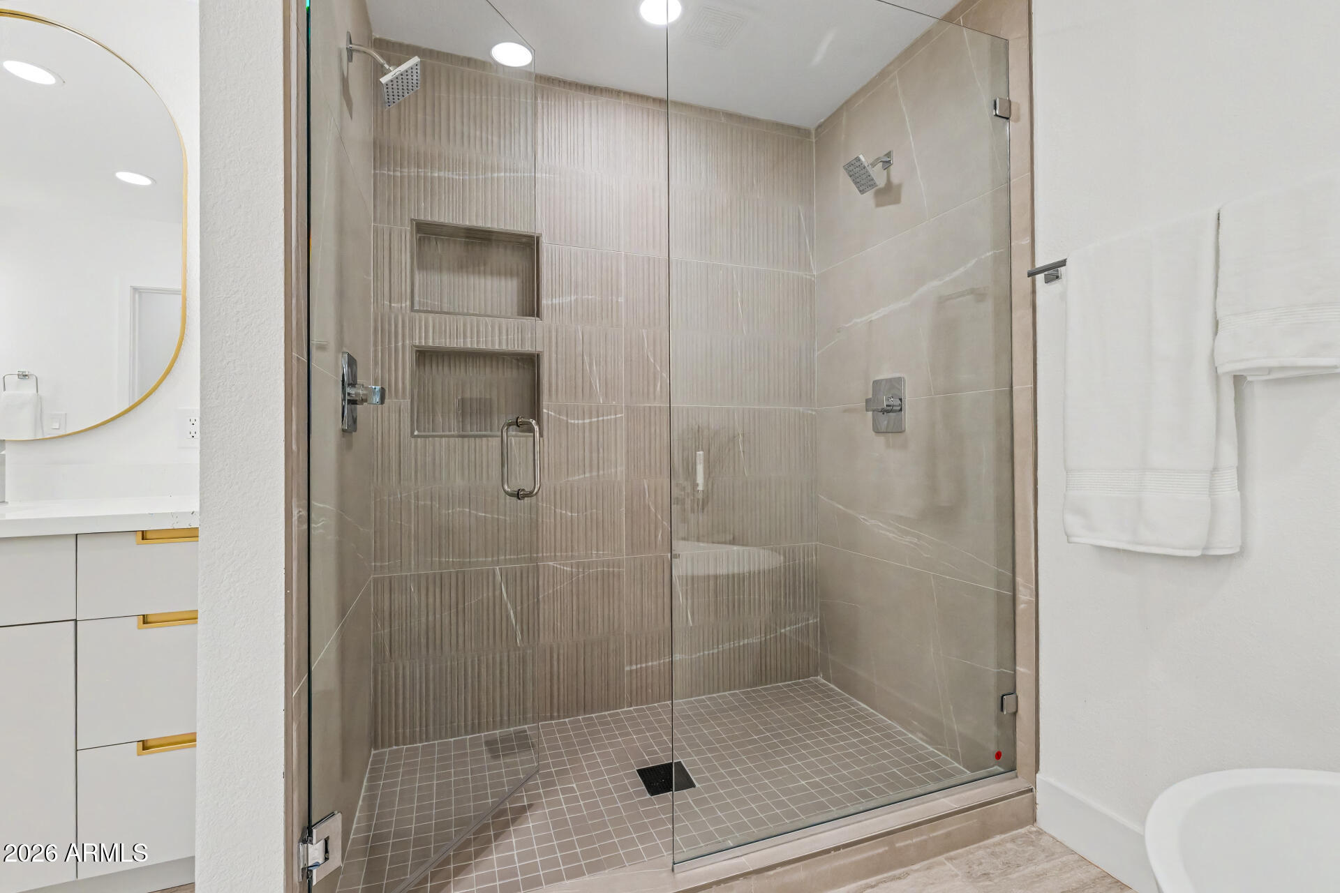 1111 W TOWNLEY Avenue