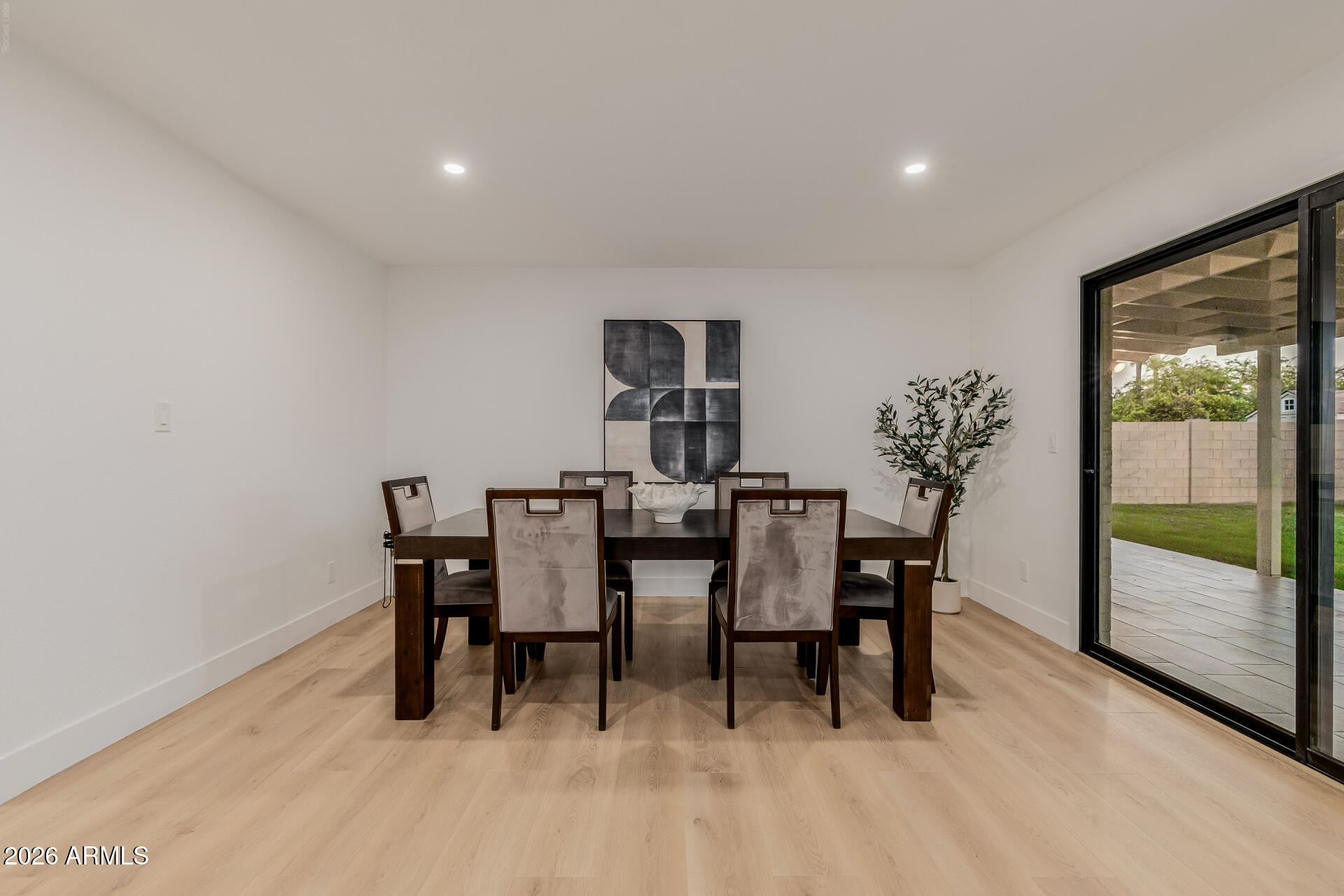 1111 W TOWNLEY Avenue