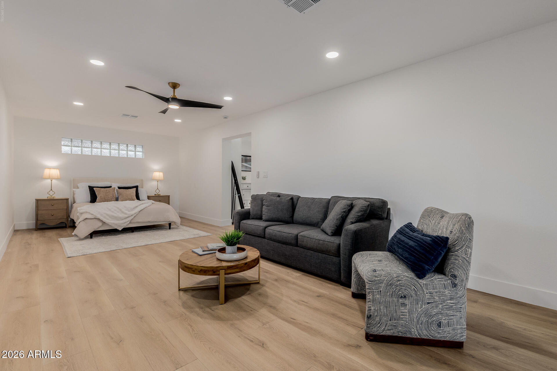 1111 W TOWNLEY Avenue