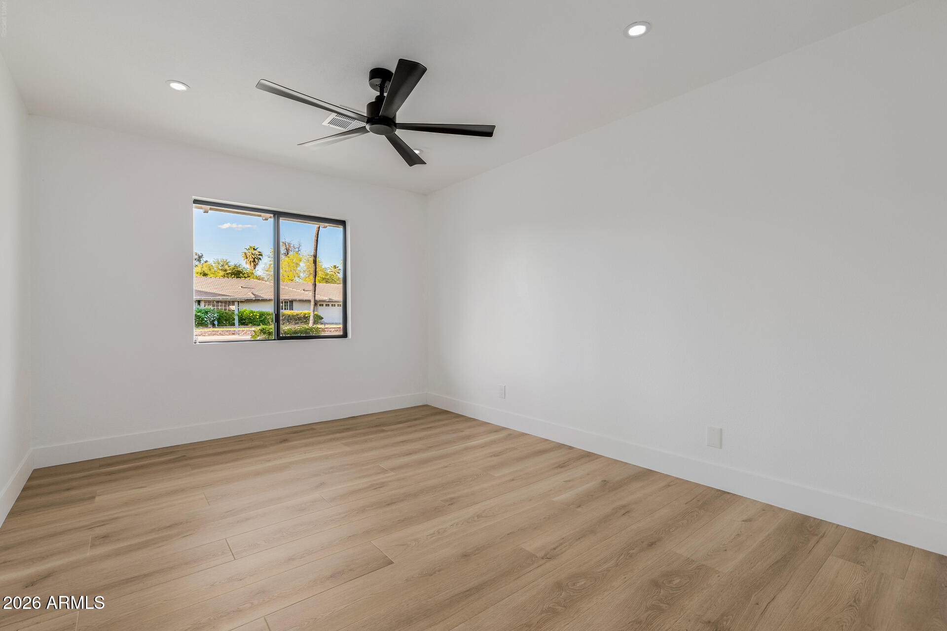 1111 W TOWNLEY Avenue