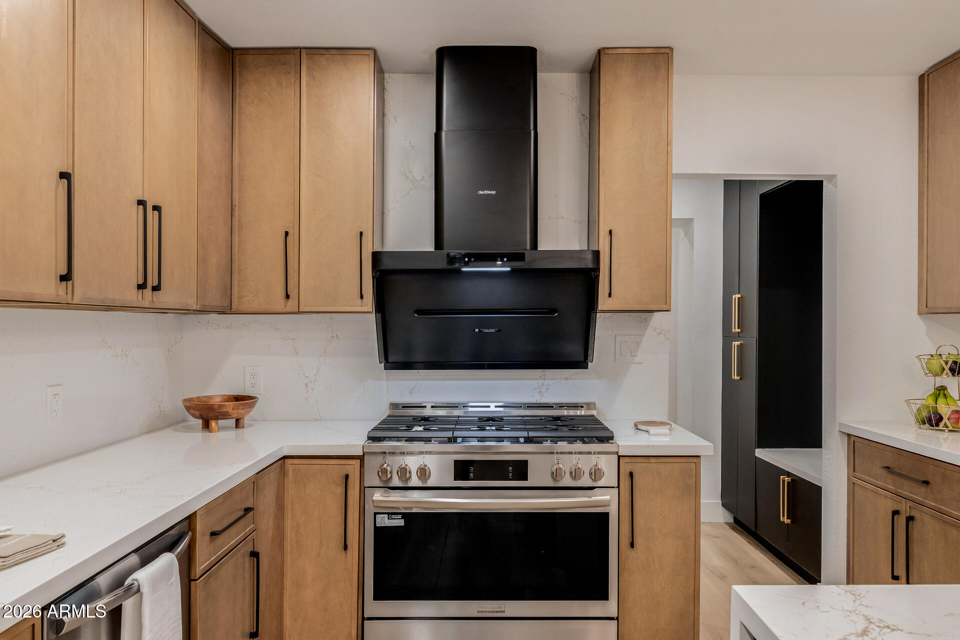 1111 W TOWNLEY Avenue