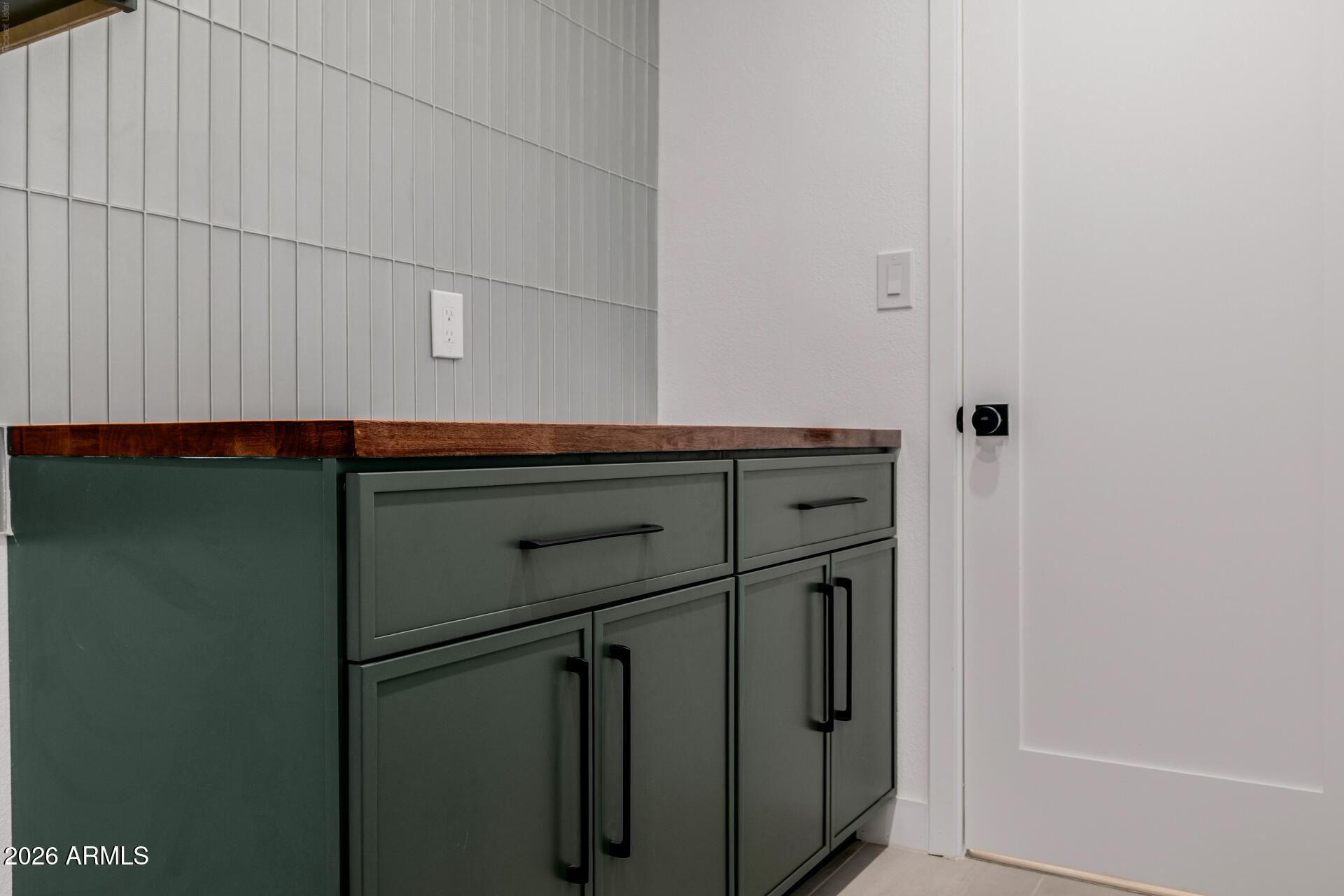 1111 W TOWNLEY Avenue