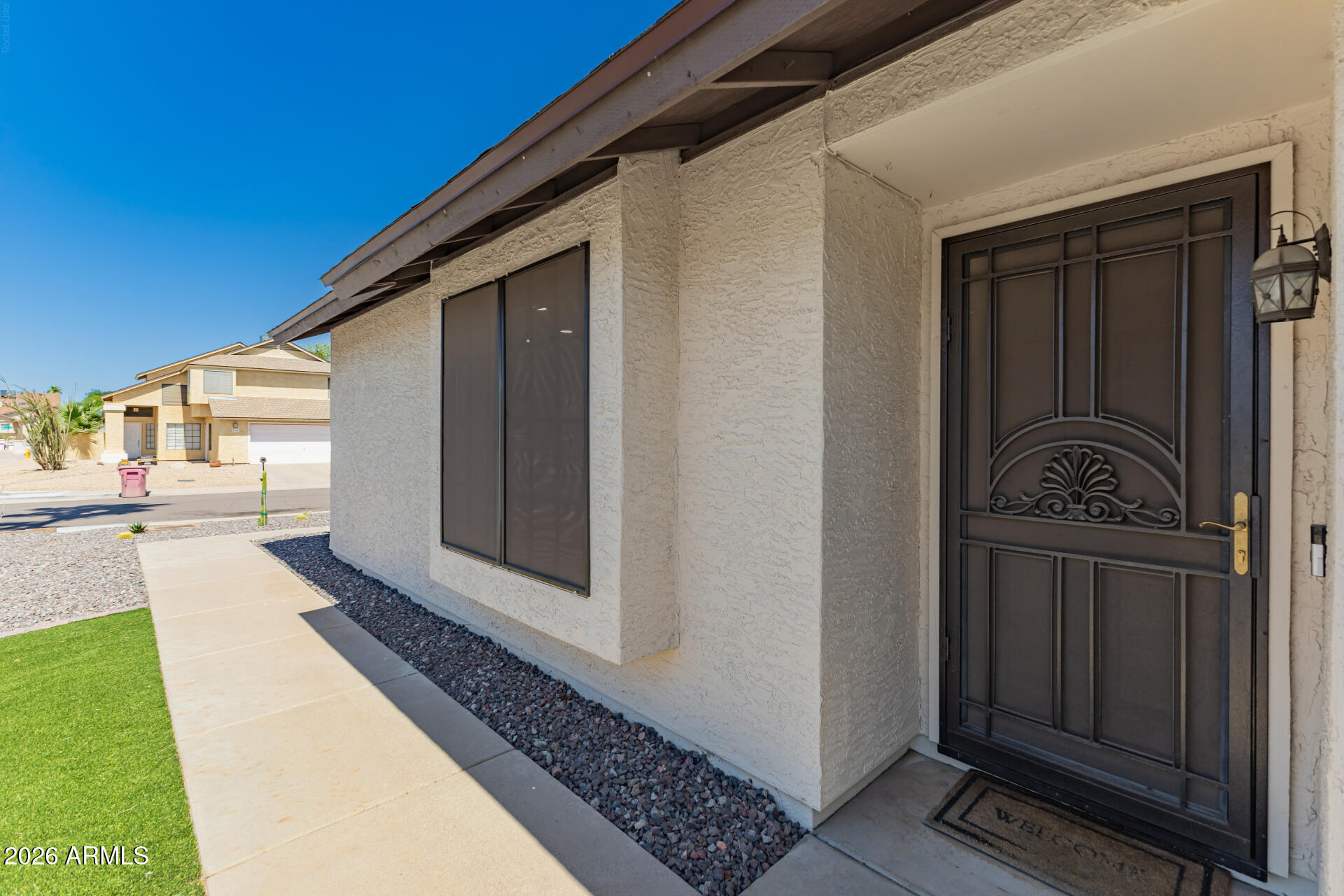 8735 E MORELAND Street