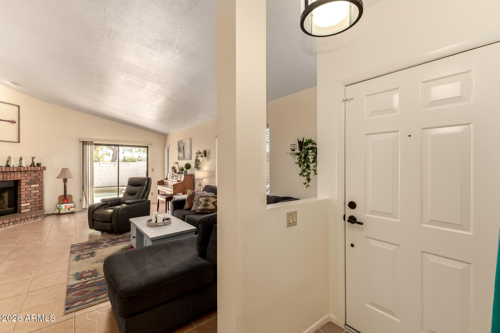 8735 E MORELAND Street