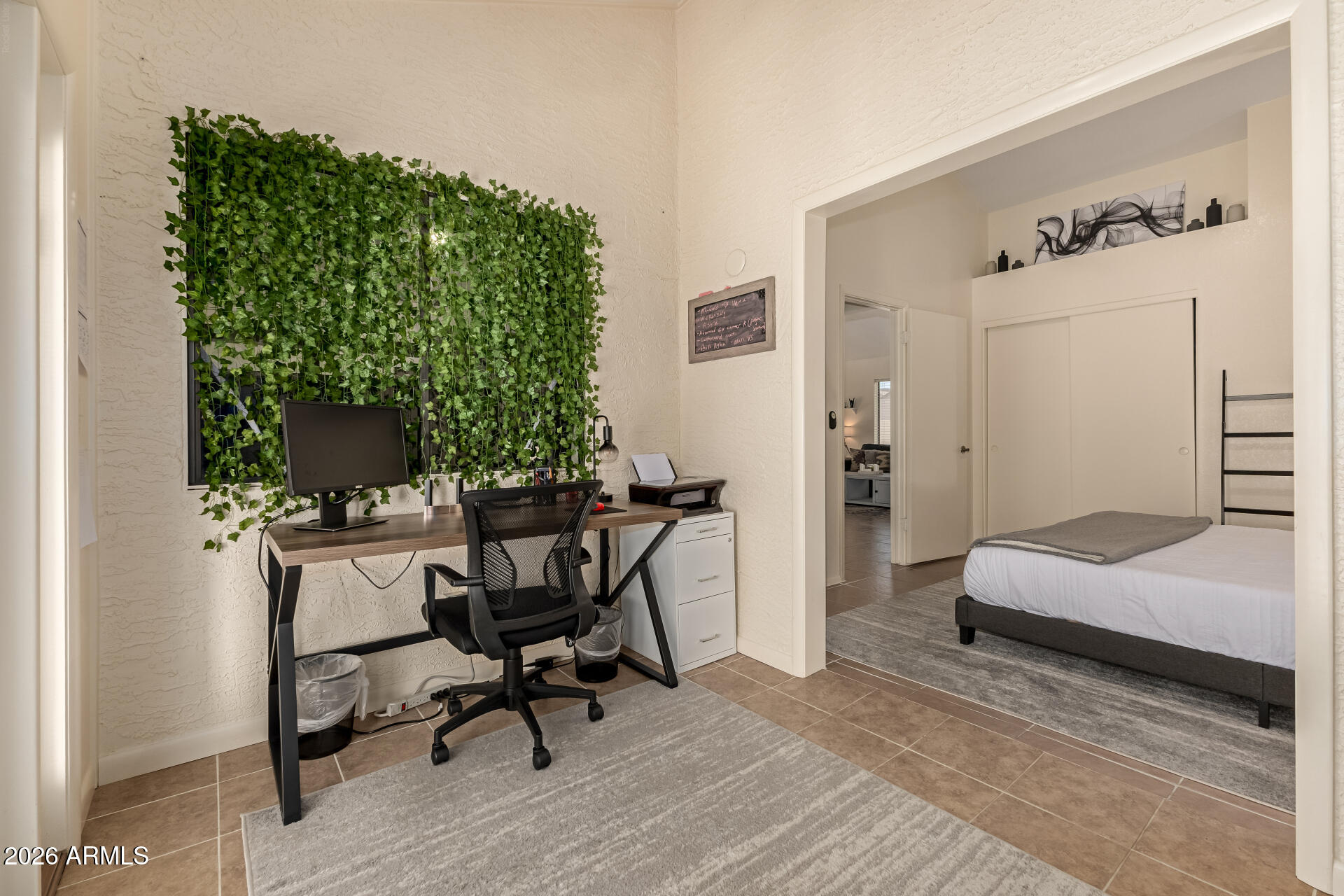 8735 E MORELAND Street