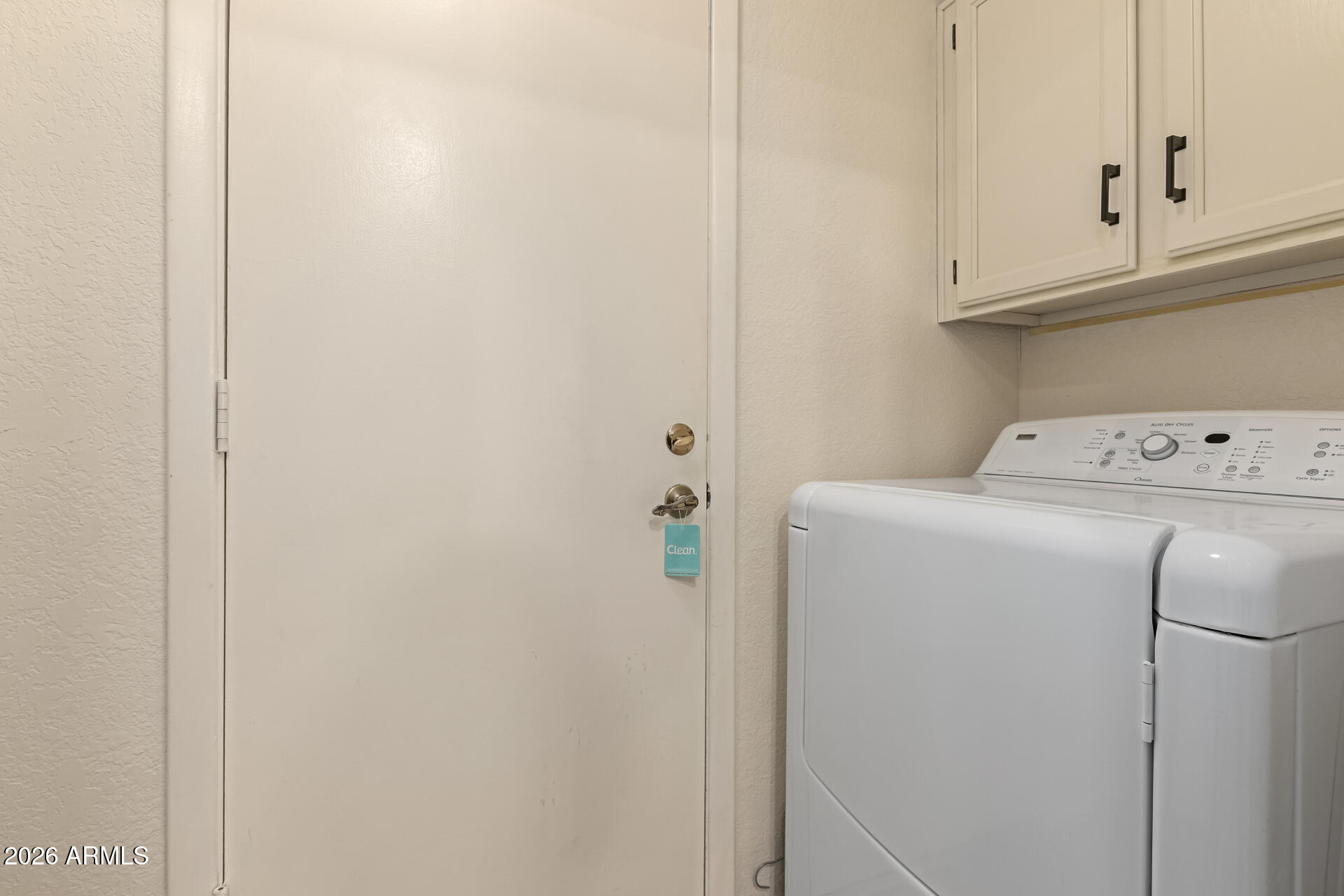 8735 E MORELAND Street