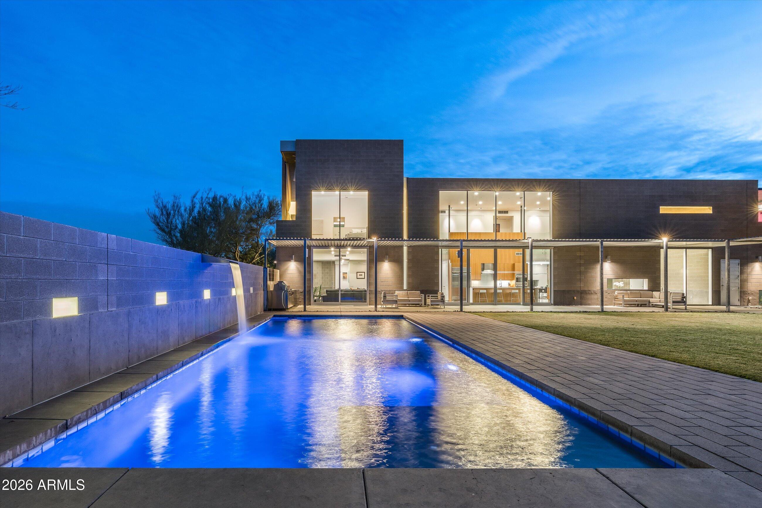10010 E JENAN Drive