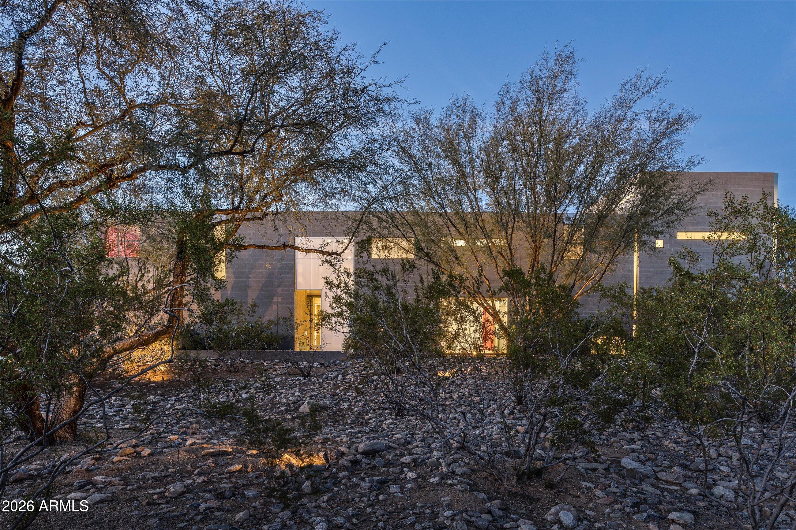 10010 E JENAN Drive