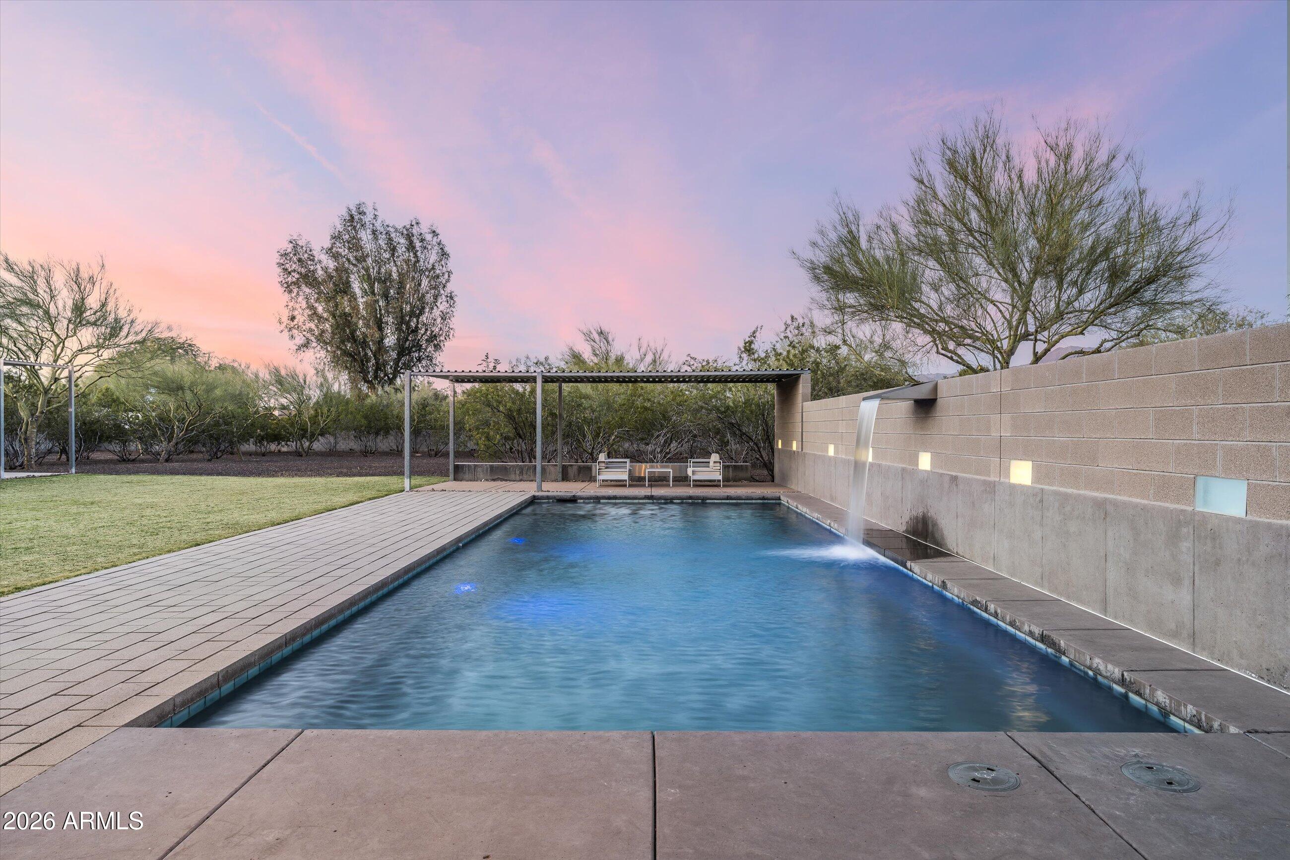 10010 E JENAN Drive