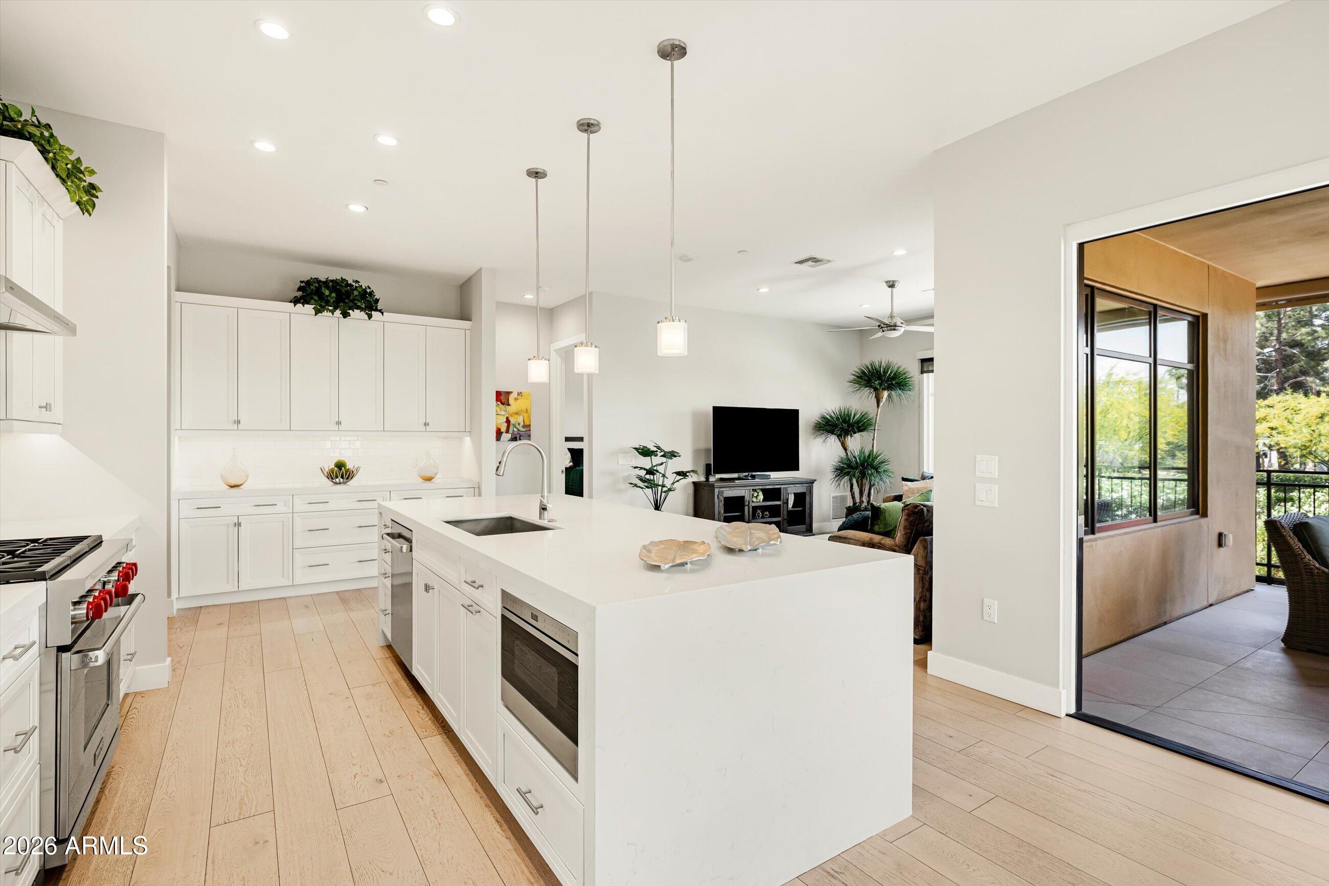 6166 N Scottsdale Road Unit: A2007