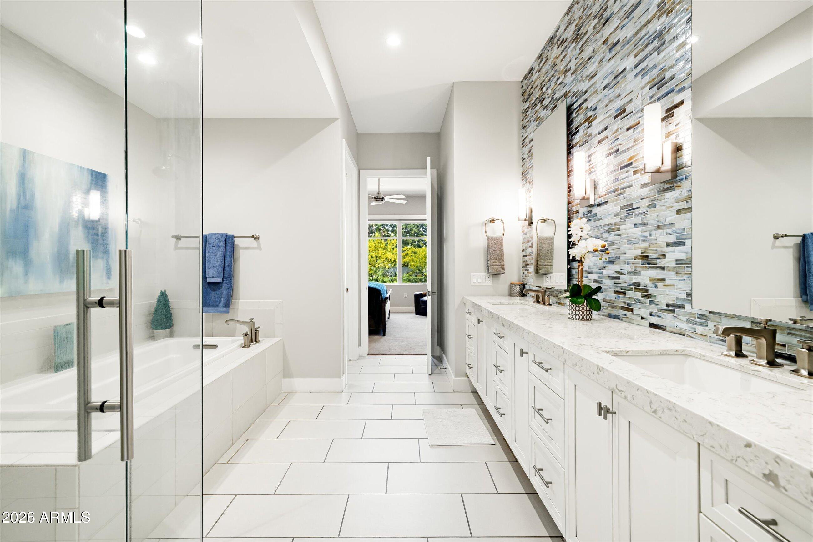 6166 N Scottsdale Road Unit: A2007