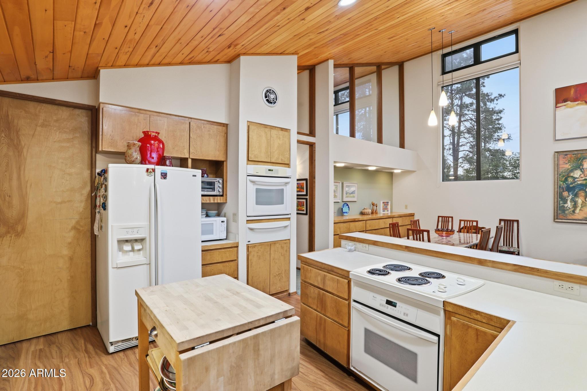 204 N FOREST PARK Drive