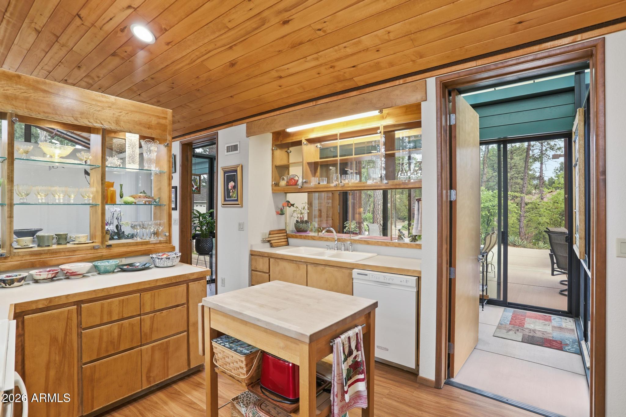204 N FOREST PARK Drive