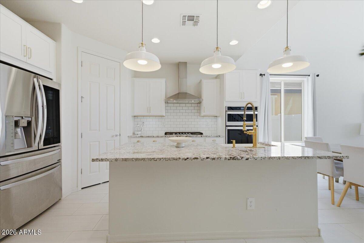 2435 E Saint Catherine Avenue