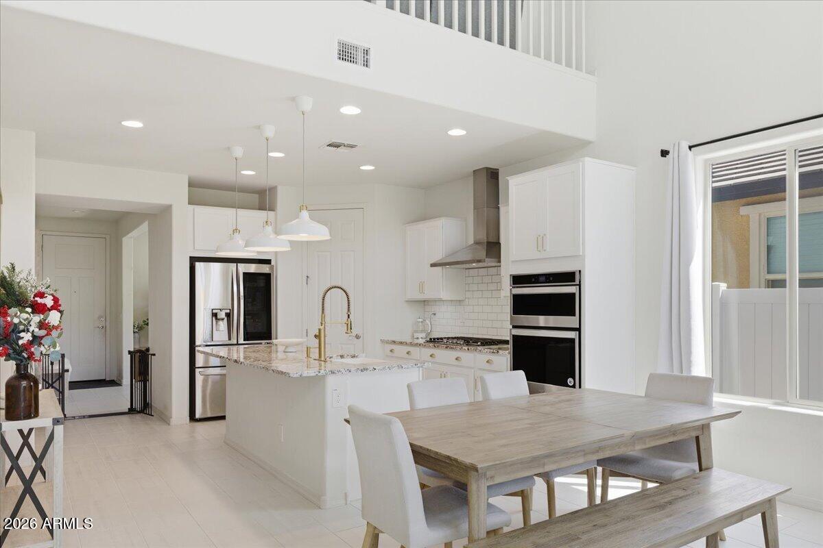 2435 E Saint Catherine Avenue