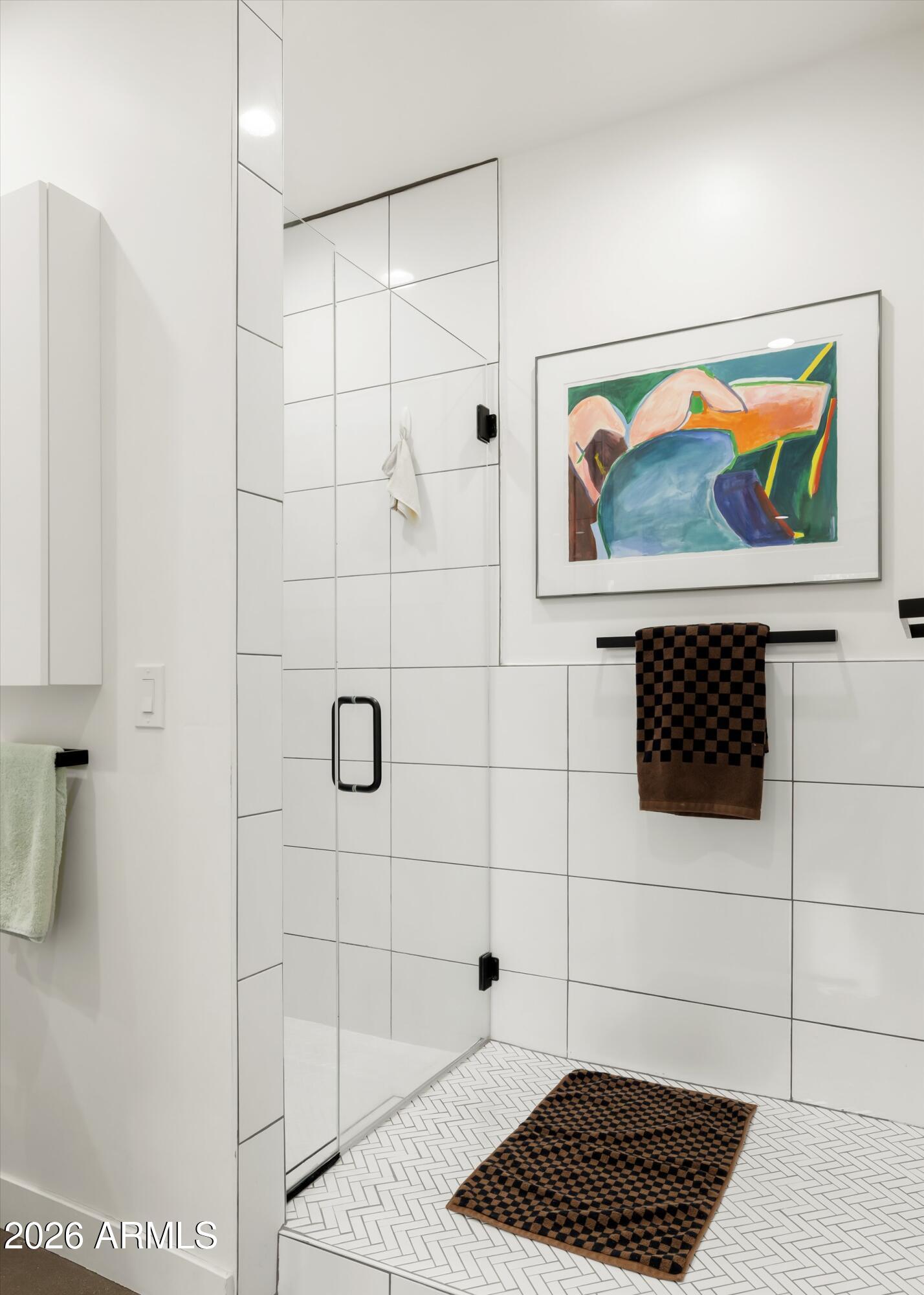 2922 E BLANCHE Drive