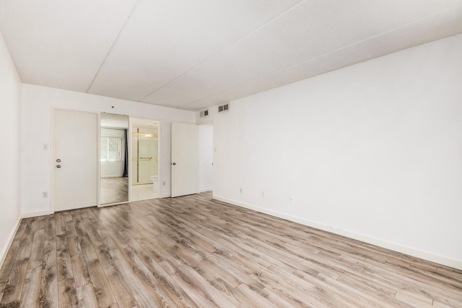 7950 E Camelback Road 305