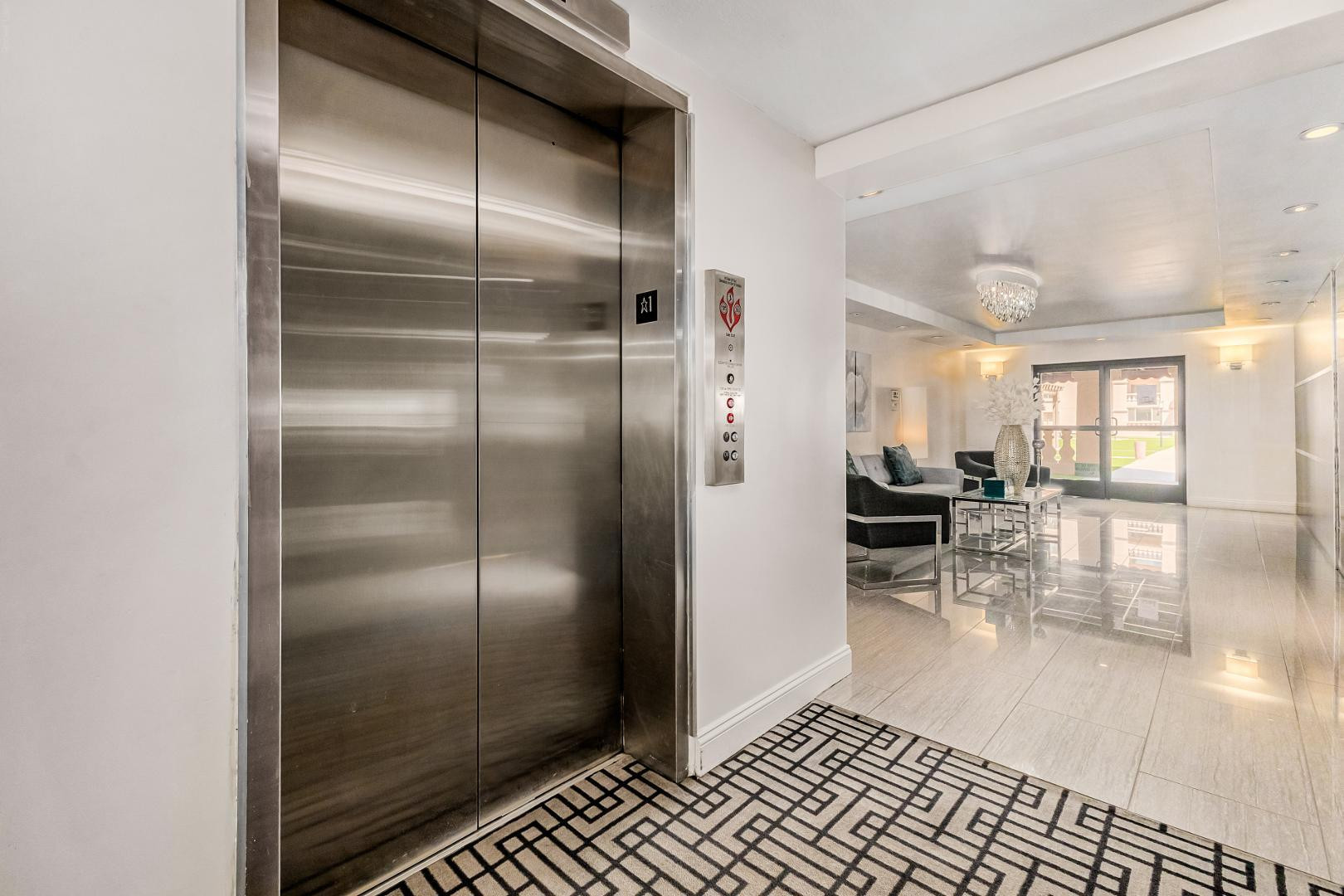 7950 E Camelback Road 305