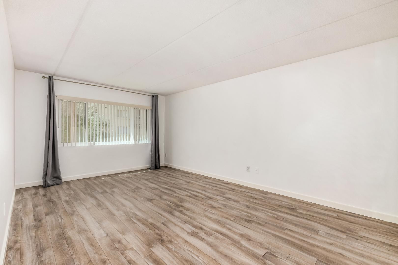 7950 E Camelback Road 305