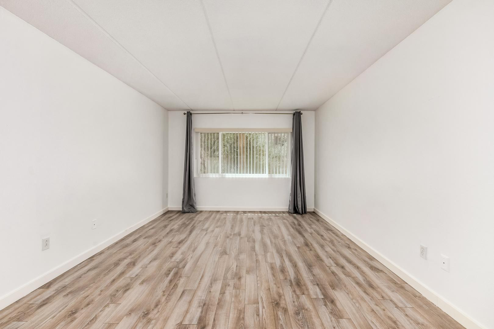 7950 E Camelback Road 305