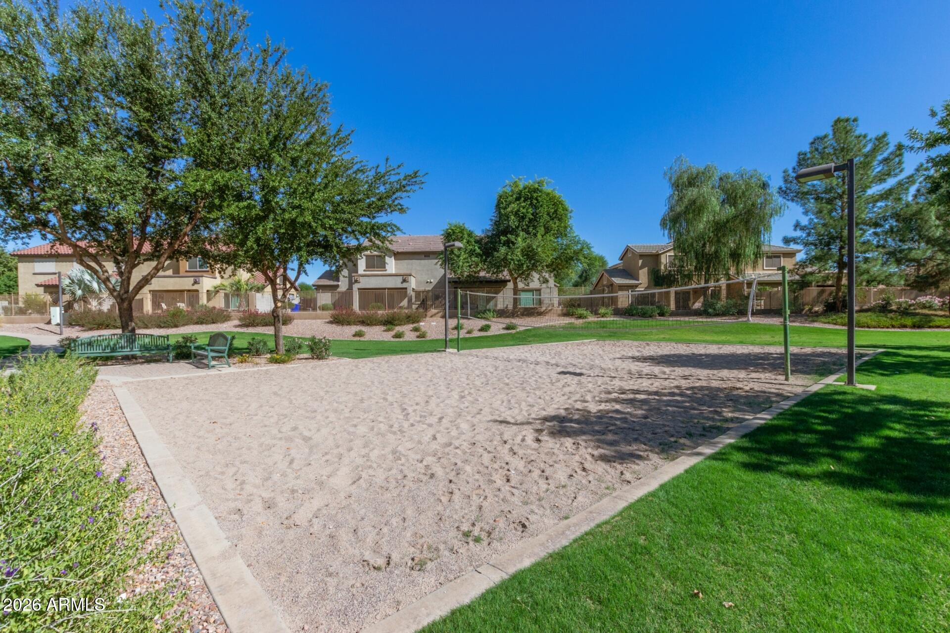 1271 E CANYON CREEK Drive