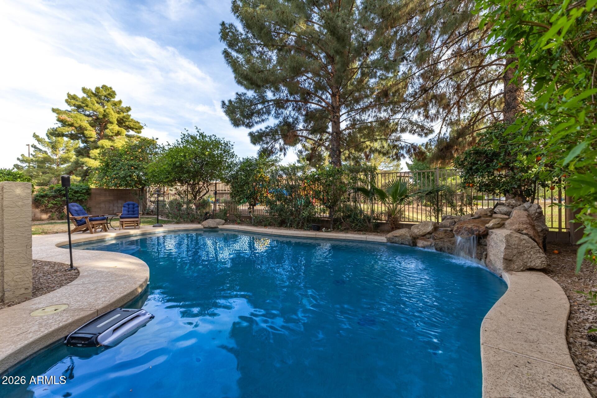 1271 E CANYON CREEK Drive